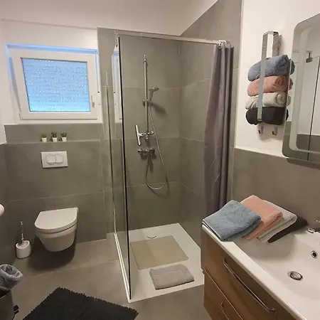 Erdgeschoss Casper Palit