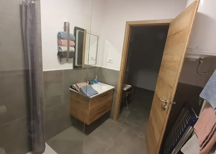 Erdgeschoss Casper * Palit