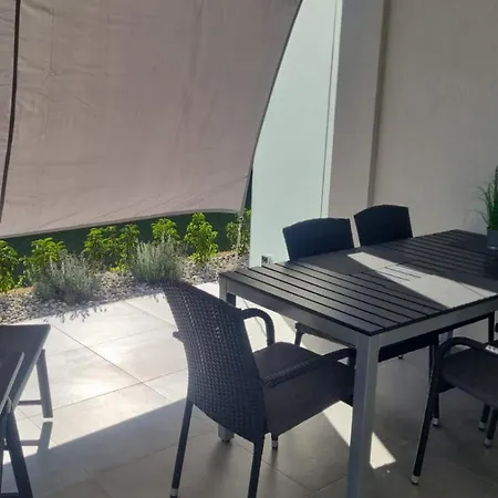 Erdgeschoss Casper Palit